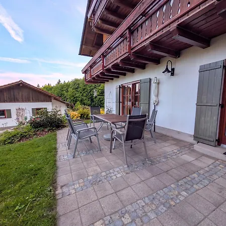 Lusen Apartmán *